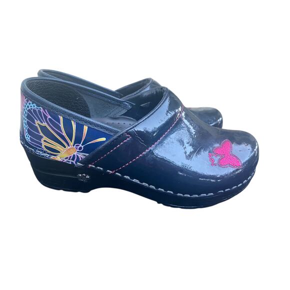 Sanita Womens Patent Leather Clogs EU 35 US 4 Navy Blue Butterfly Work Shoes - Picture 11 of 15